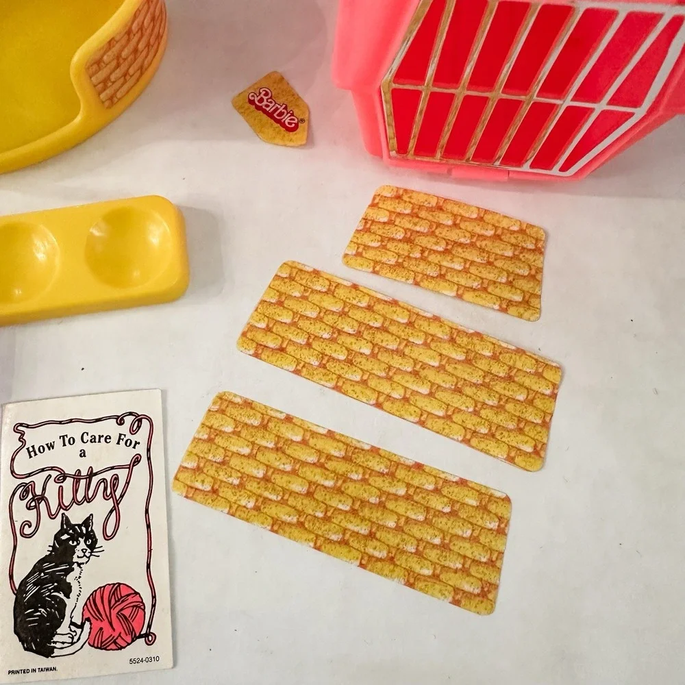 Vintage 1982 Mattel Barbie Doll's Cuddly Kitten #5524‎ Fluff Set Accessories